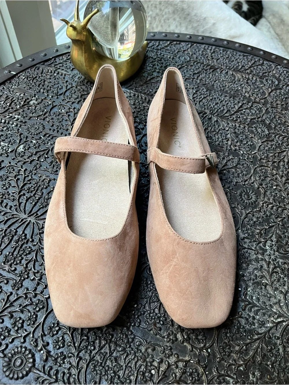 NEW VIONIC ALAMEDA MOCHA MOUSSE SUEDE MARY JANE FLATS 9